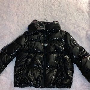 Kendal & Kylie Black Puffer Coat 🖤